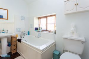 Phoenix House - Bathroom- click for photo gallery